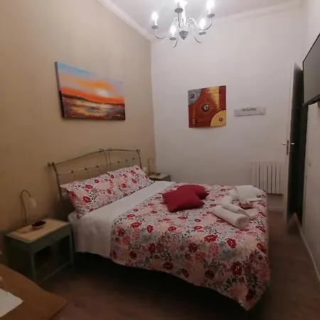 Shabby Old Town Гостевой дом Флоренция